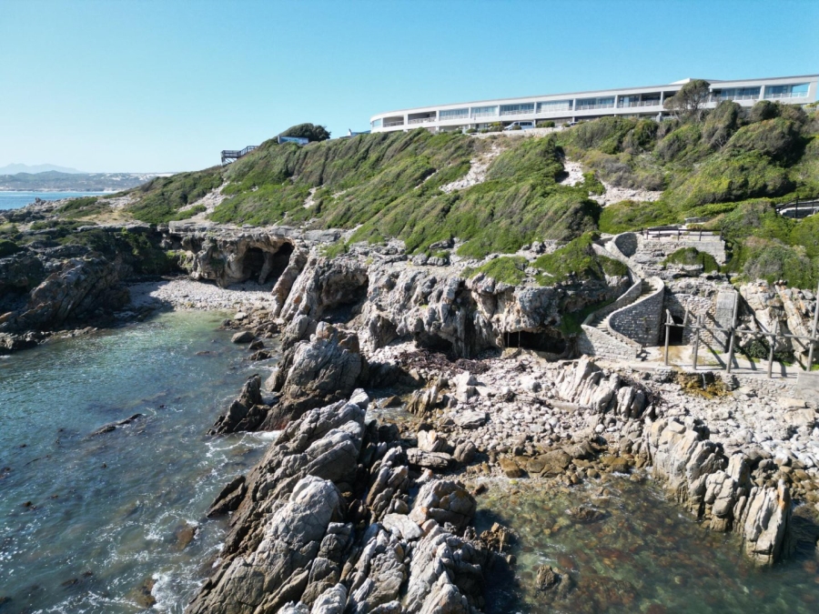  Bedroom Property for Sale in De Kelders Western Cape
